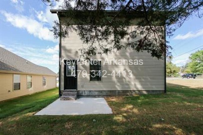 Building Photo - Awesome home with great location in Rogers