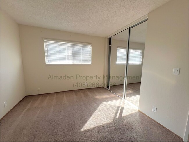 Building Photo - Updated Single-Story Almaden Home! Award W...