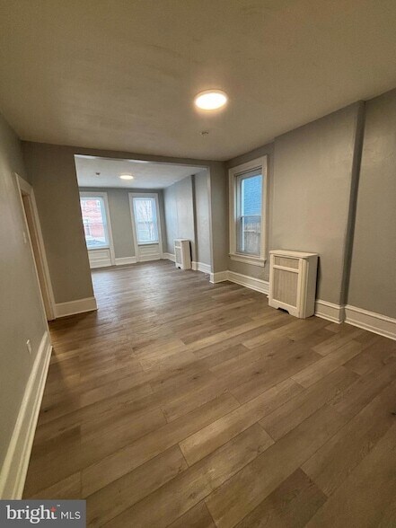 Building Photo - 318 E Marshall St