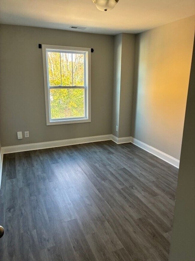 Building Photo - Nashville-Style Single Family Homes in Cla...