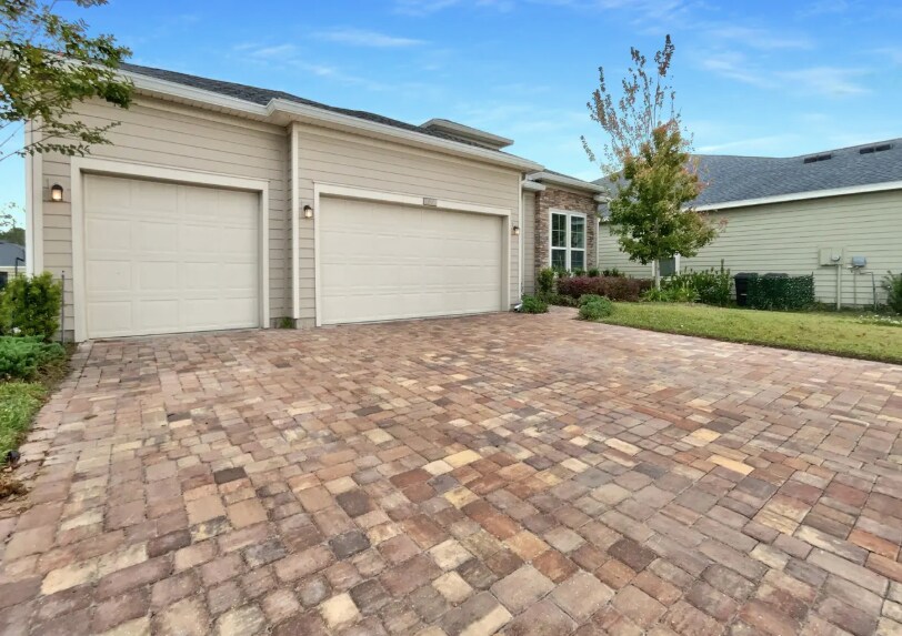 Building Photo - 2861 Brambleton Pl