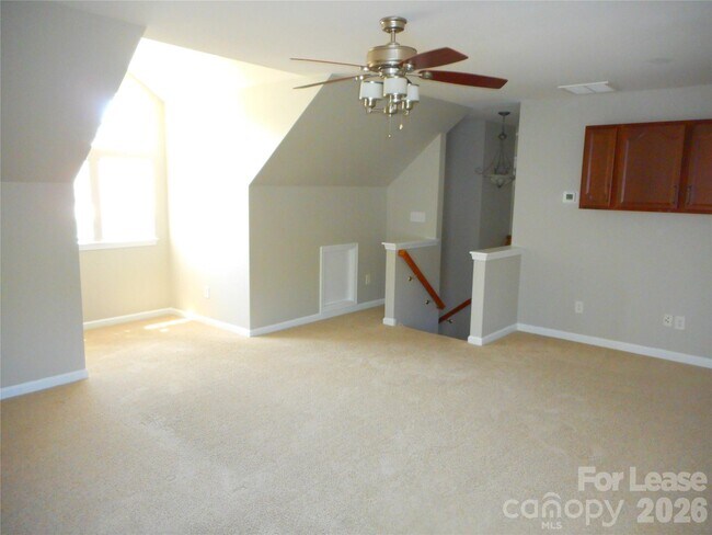 Building Photo - 1018 Fountainbrook Dr