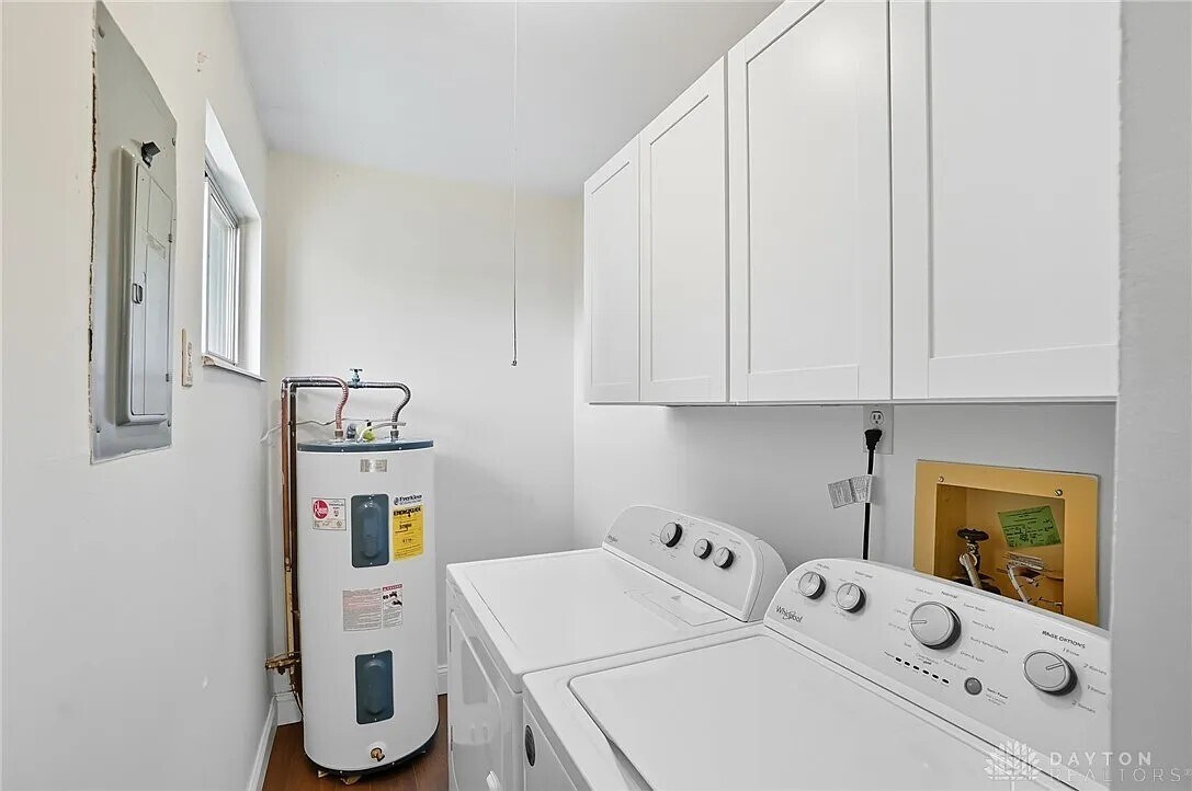 Building Photo - 2411 New Castle Dr