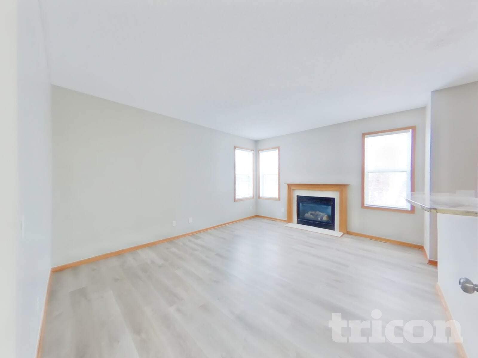 Building Photo - 9049 Garland Ln N