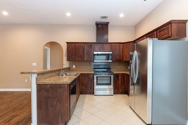 Building Photo - 10552 FM Rd 2432