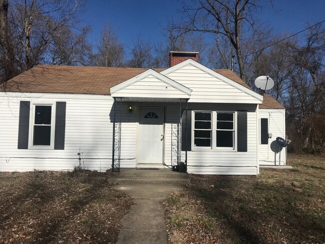 Primary Photo - 2 Bedroom House - Pet Friendly