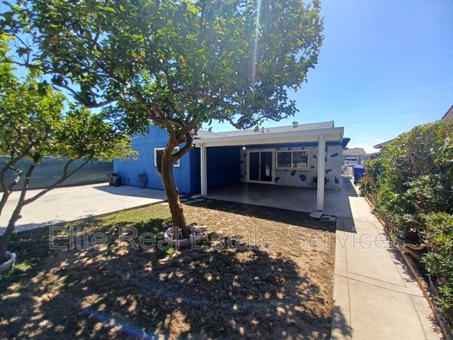 Building Photo - 887 Hawaii Ave