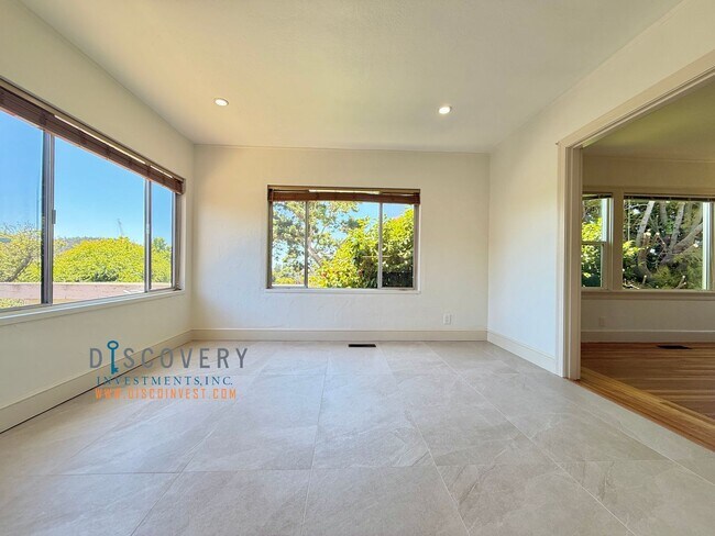 Building Photo - Newly Renovated & Turn-Key Home in Prime El Cerrito Walking Distance to BART and Parks
