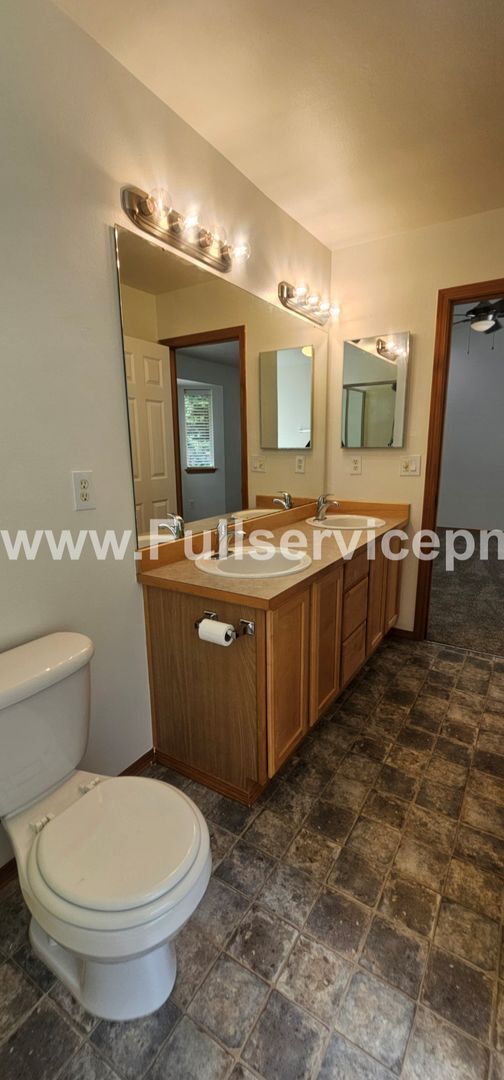Building Photo - 22607 SE 287th Pl