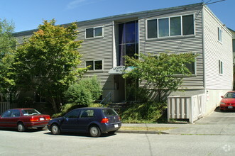 Building Photo - Sand Point Manor Apartments