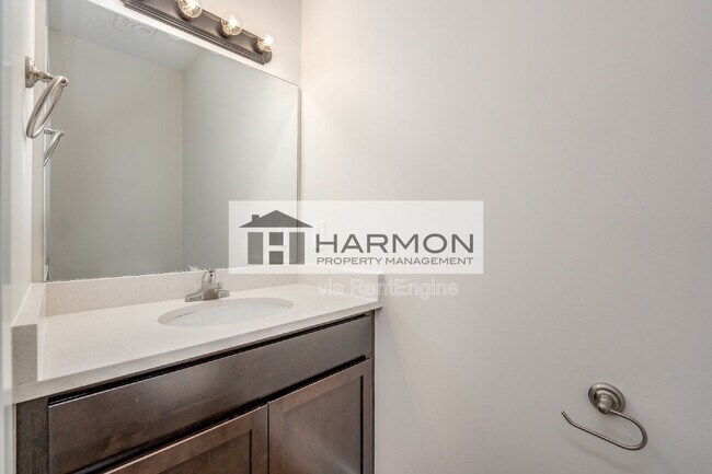 Building Photo - 2078 N Reece Ct