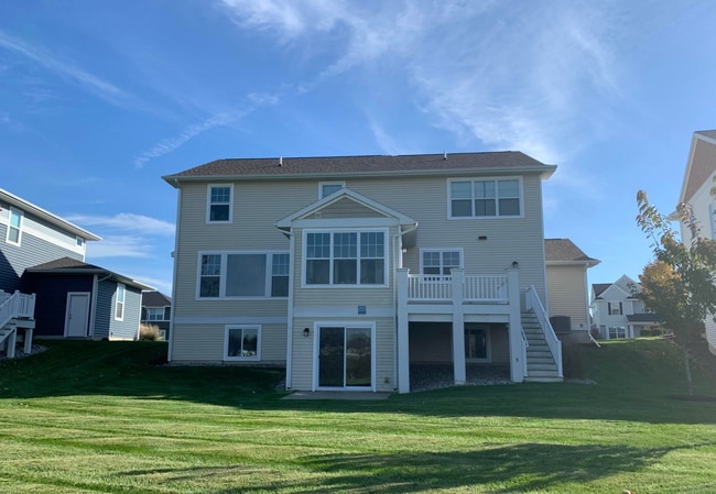 Building Photo - 2738 Kittansett Dr