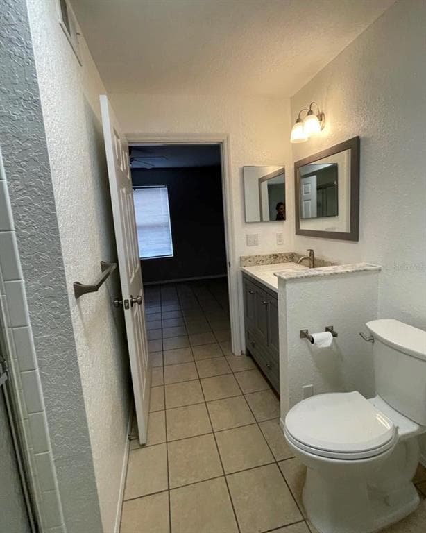 Building Photo - 827 Camargo Way