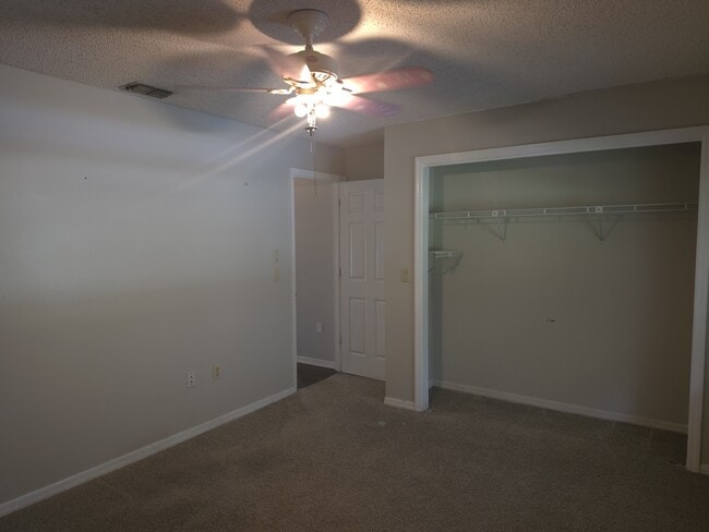 Building Photo - 5373 N Mock Orange Dr