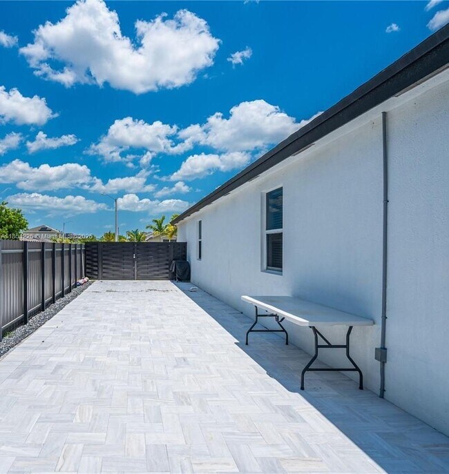 Building Photo - 27474 SW 133rd Path