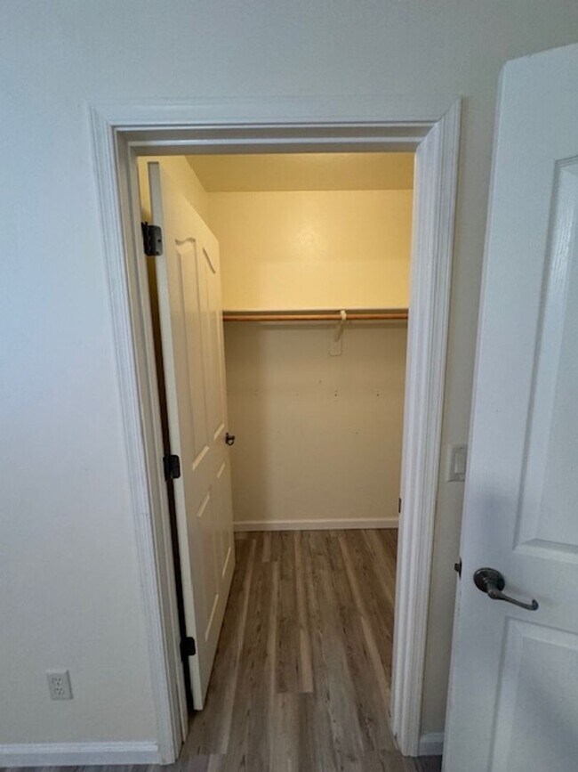 Building Photo - Vail- 3 bedroom/ 2 bathroom with 3 car garage