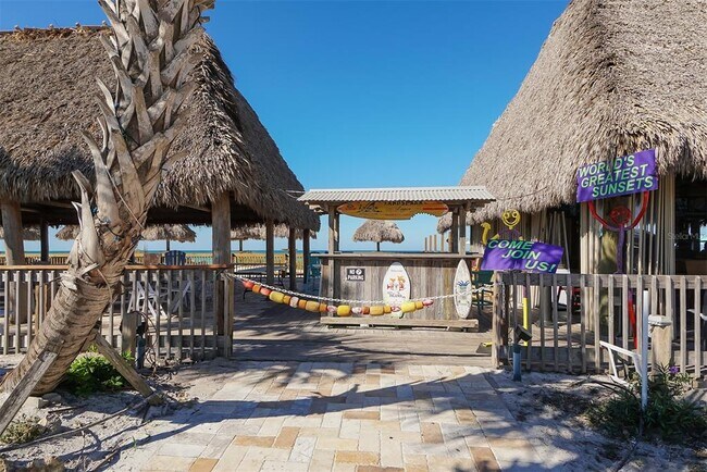 Building Photo - 4216 Plumosa Terrace