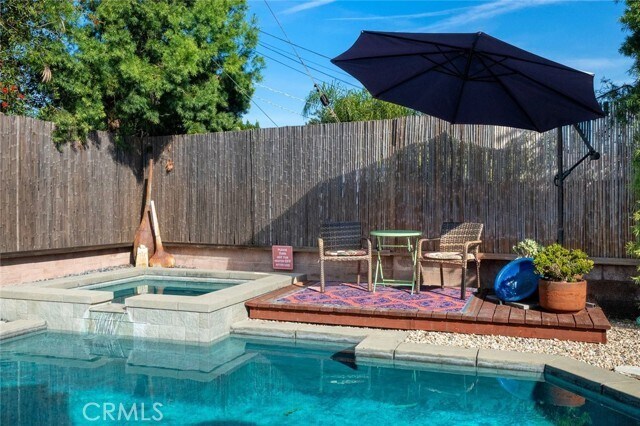 Building Photo - 12543 Hartland St