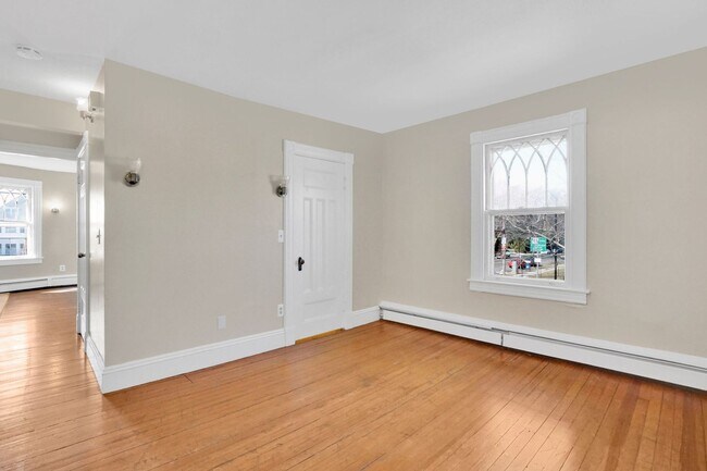 Building Photo - 3 Sumner Ave