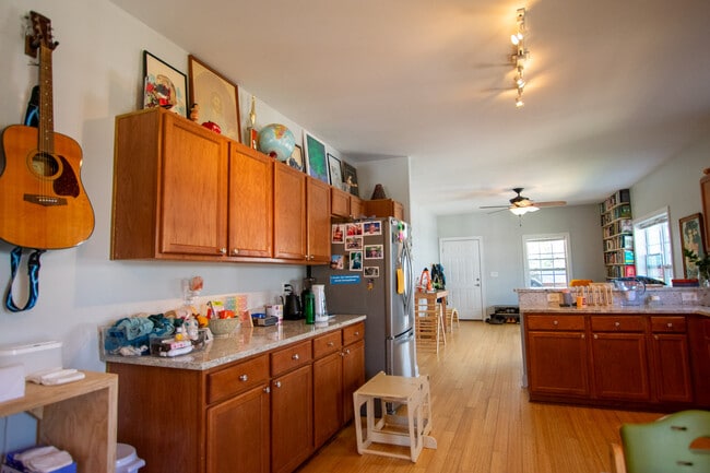 Tons of Counter and Cabinet Space - 24 Nevada Ave