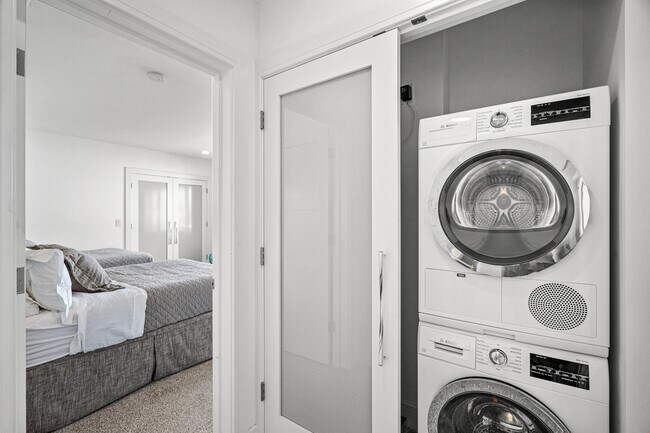 Building Photo - 120 N Ocean Blvd