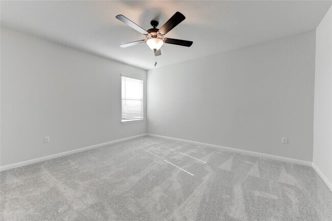 Building Photo - 10716 Timber Brook Pass