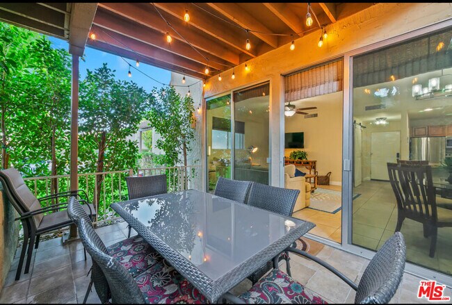 Building Photo - 78225 Cabrillo Ln
