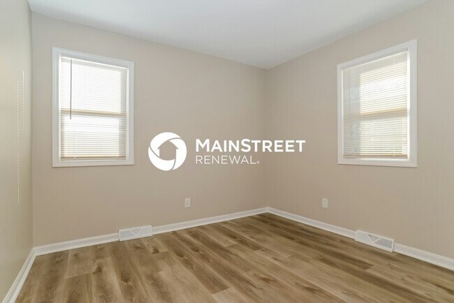 Building Photo - 6 Bedroom Pet-Friendly Home in BELTON, MO ...