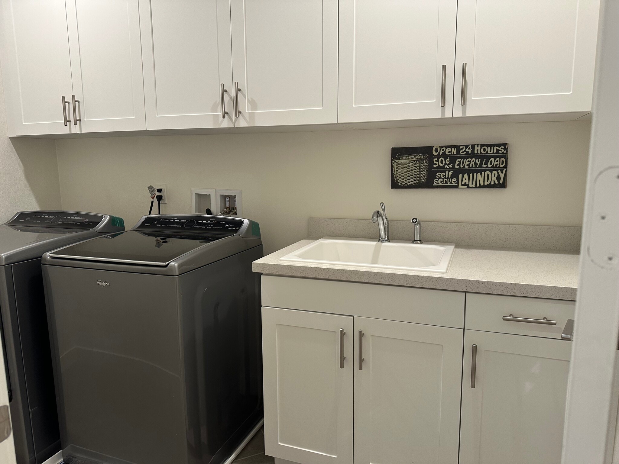 Building Photo - 8005 Chalet Ln