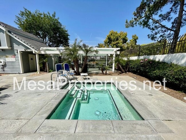 Building Photo - 4342 Ironwood Dr
