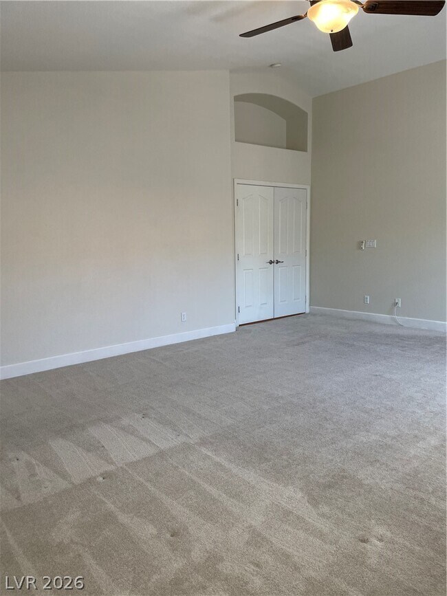 Building Photo - 271 Pointe Ranier Ave