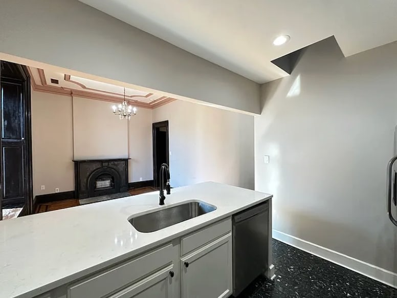 Building Photo - 238 S Ashland Ave
