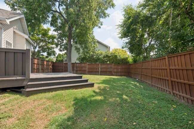 Building Photo - 2741 Rosedale Pl