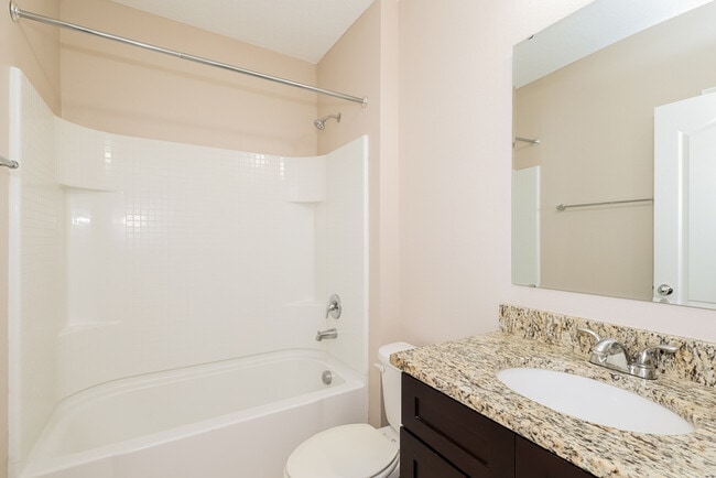 Building Photo - 484 Aberdeen Dr