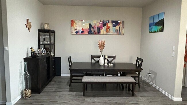 Building Photo - 2937 Diego Dr