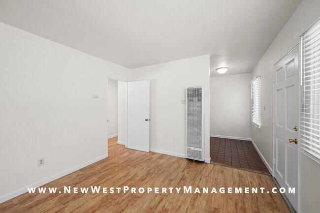 Building Photo - 547 22nd St