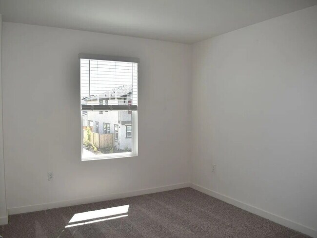 Building Photo - Located in one of Elk Grove's most sought-after neighborhoods