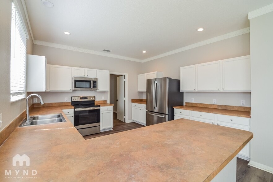 Building Photo - 2943 Lyndscape St