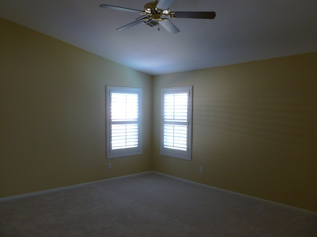 Building Photo - 208 Chaco Canyon Dr