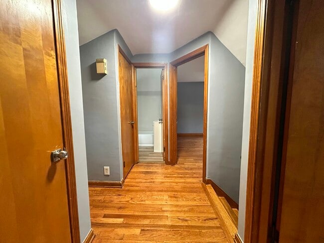 Building Photo - 1718 McNary Blvd