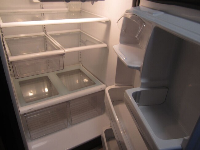 Building Photo - GORGEOUS CORONA CONDO