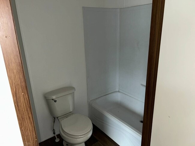 Building Photo - 311 Mark Rd