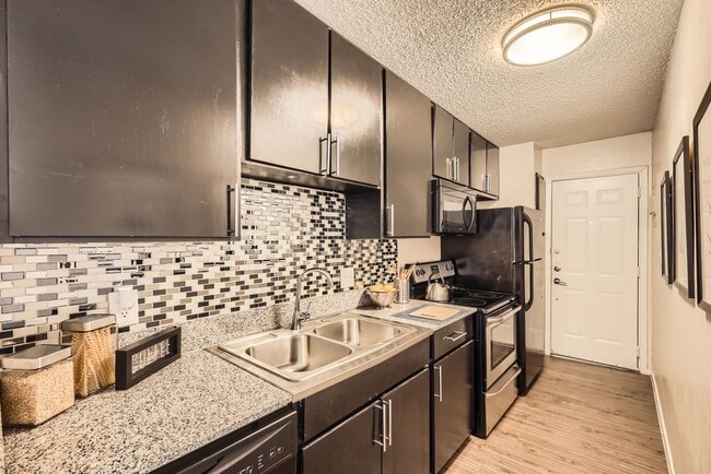 Building Photo - San Jose