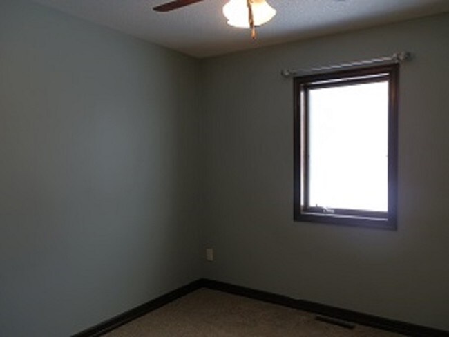 Building Photo - 4252 2nd St