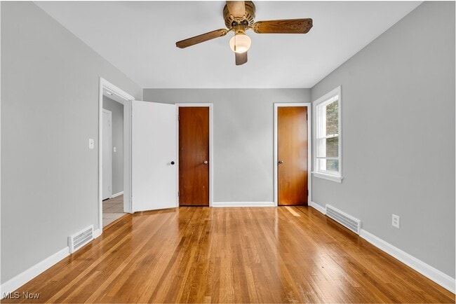 Building Photo - 856 E 237th St