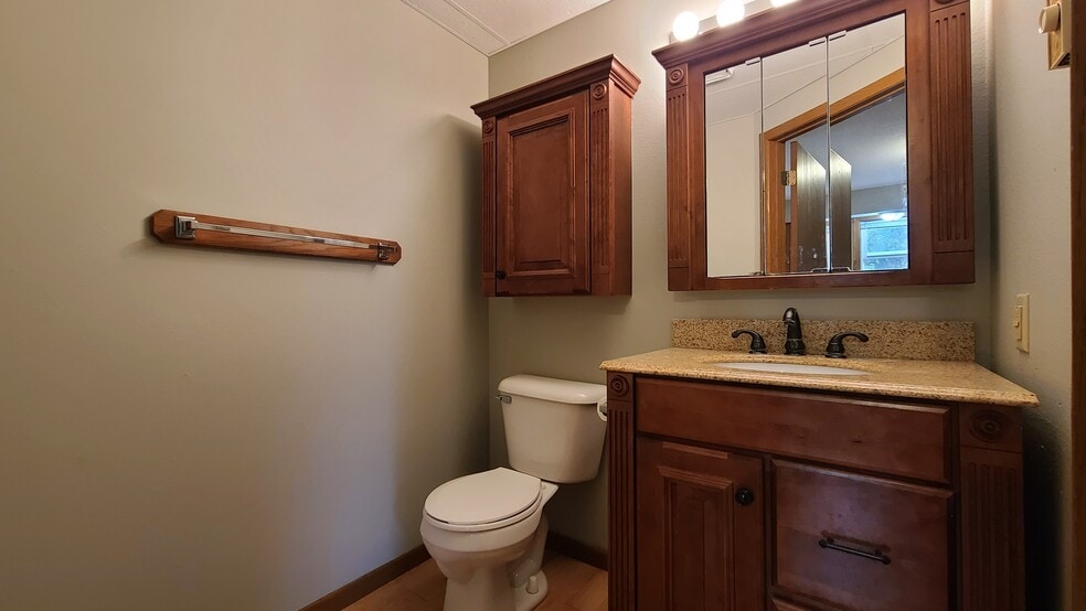 Building Photo - 353 Nicole Ln