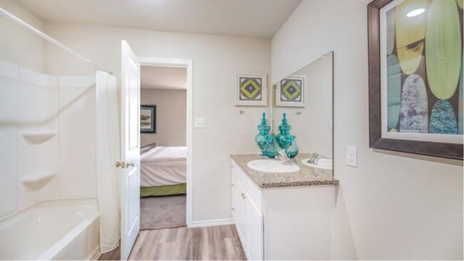 Building Photo - 2832 Rosefinch