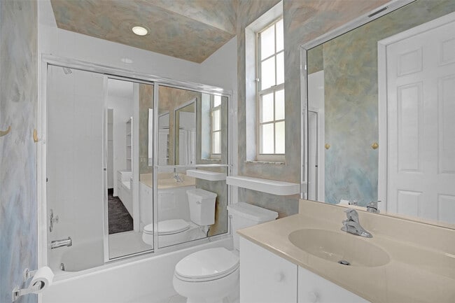 Building Photo - 6463 Colomera Dr