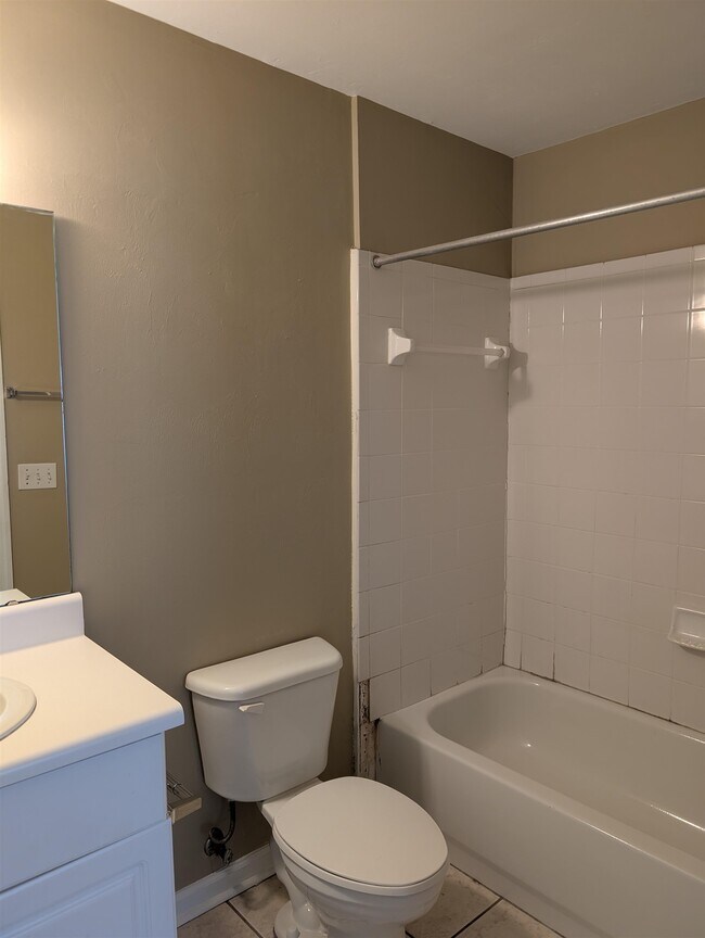 Building Photo - 4250 Augustus Oak Ct