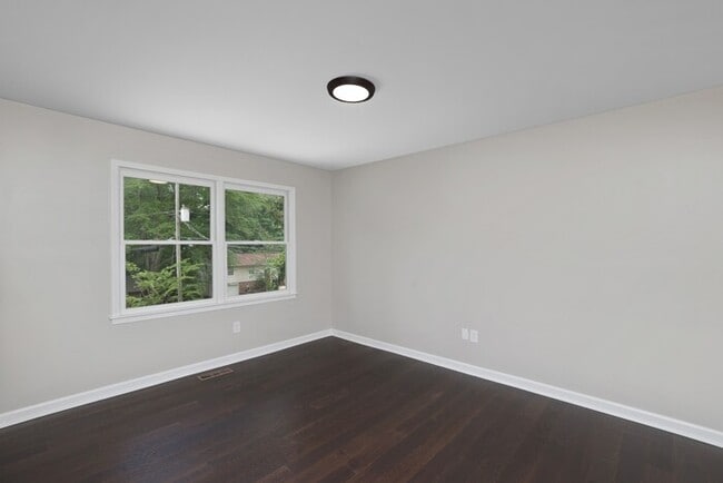 Building Photo - 5113 Crowley Dr